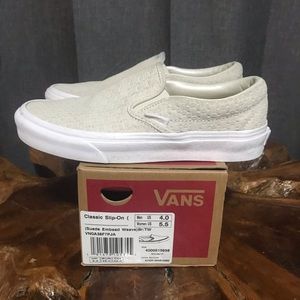 ⭐️HP- 3/16!⭐️ Classic Slip On Vans